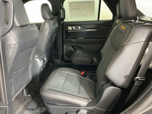 New 2026 Ford Explorer Tremor w/ Tremor Ultimate Package AWD/4WD image 31