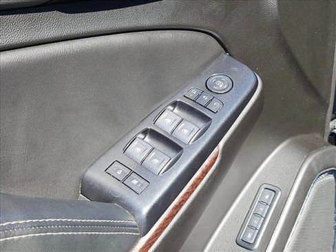 Used 2020 GMC Yukon SLT AWD/4WD image 12