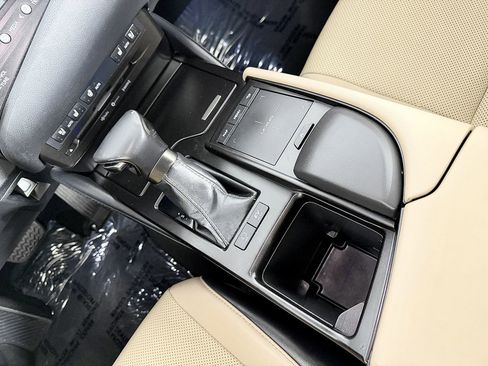 Used 2019 Lexus ES 300h w/ Premium Package FWD image 60