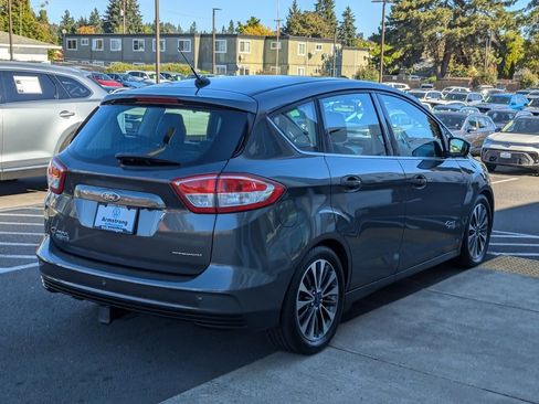 Used 2017 Ford C-MAX Energi Titanium w/ Equipment Group 501A image 5