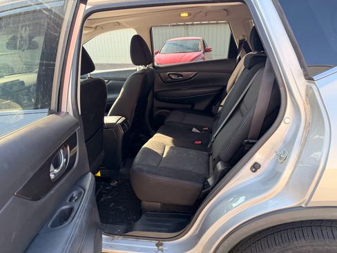 Certified 2019 Nissan Rogue SV w/ Sun & Sound Touring Package AWD/4WD image 7