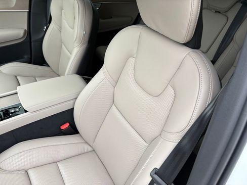 New 2026 Volvo XC90 T8 Ultra w/ Protection Package Premier AWD/4WD image 20