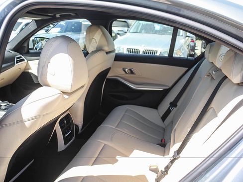 Used 2026 BMW 330i Sedan w/ Convenience Package RWD image 18