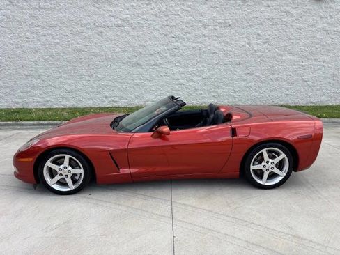 Used 2005 Chevrolet Corvette Convertible w/ Preferred Equipment Group image 6