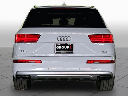 Used 2017 Audi Q7 3.0T Premium Plus image 4