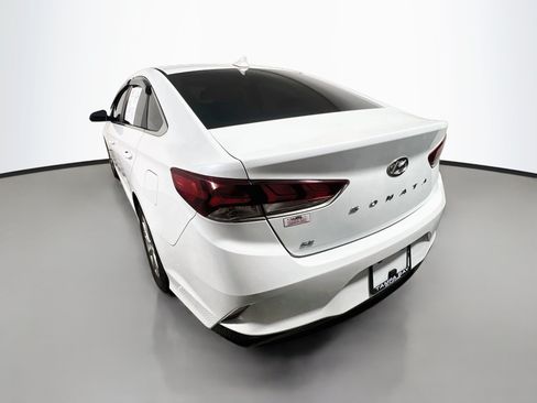 Used 2018 Hyundai Sonata SE FWD image 8