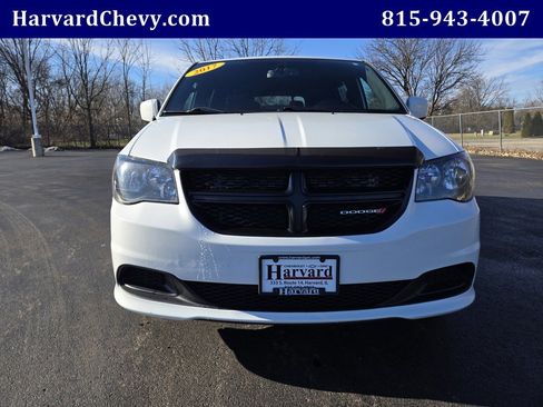 Used 2017 Dodge Grand Caravan SE image 37