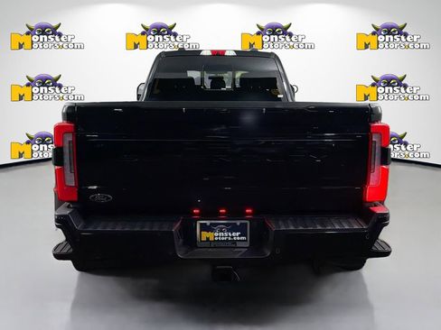 Used 2025 Ford F450 Platinum AWD/4WD image 6