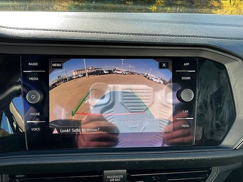 Used 2019 Volkswagen Jetta SEL w/ Cold Weather Package image 18