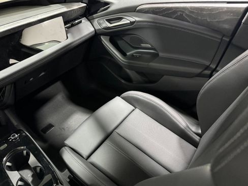 New 2025 Audi A6 e-tron Premium Plus image 18