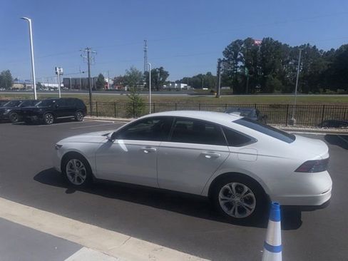Used 2023 Honda Accord LX image 24