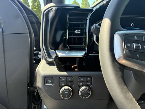 New 2026 Chevrolet Silverado 1500 LT Trail Boss w/ LT Trail Boss Premium Package AWD/4WD image 28