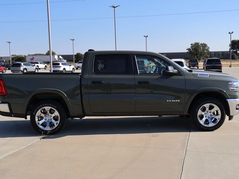 Used 2026 RAM 1500 Big Horn AWD/4WD image 6