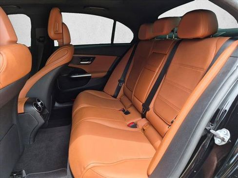 Used 2023 Mercedes-Benz C 300 Sedan image 17