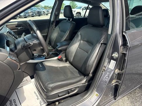 Used 2017 Honda Accord EX-L image 13