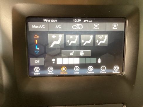 Used 2020 Jeep Cherokee Latitude Plus w/ Cold Weather Group image 21