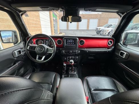 Used 2020 Jeep Wrangler Unlimited Rubicon w/ Advanced Safety Group image 25