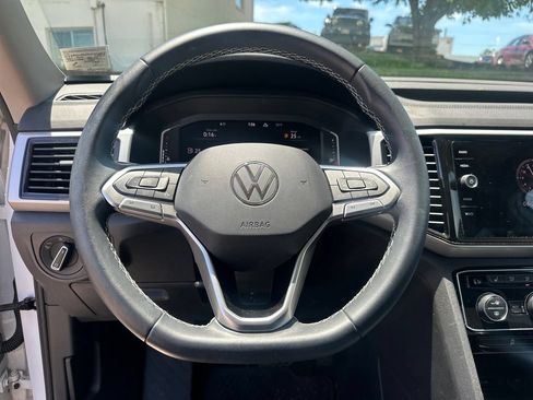 Used 2023 Volkswagen Atlas SE w/ Panoramic Sunroof Package AWD/4WD image 43