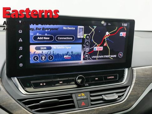 Used 2024 Nissan Altima 2.5 SV w/ SV Premium Package image 19