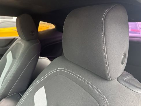 Used 2020 Chevrolet Camaro LT RWD image 7