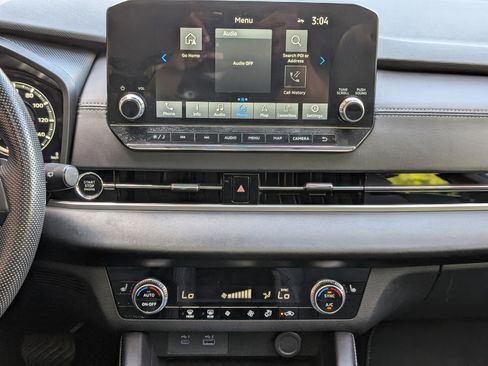 Used 2023 Mitsubishi Outlander SE FWD image 30