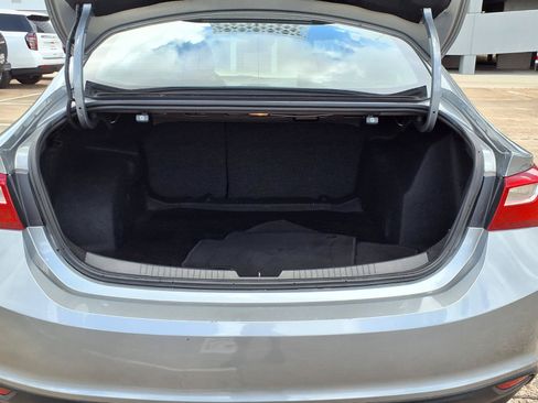 Used 2023 Chevrolet Malibu LT FWD image 20