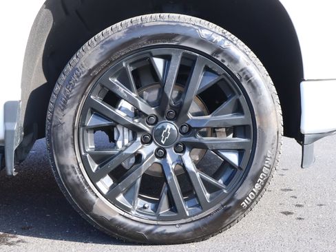 Used 2022 Chevrolet Silverado 1500 High Country w/ High Country Premium Package image 30