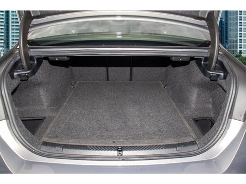 Used 2024 BMW 530i image 9