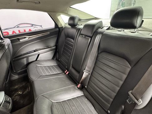 Used 2013 Ford Fusion SE FWD image 24