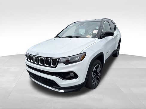 Used 2023 Jeep Compass Limited AWD/4WD image 6