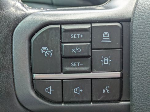 Used 2023 Ford F150 Lariat AWD/4WD image 17