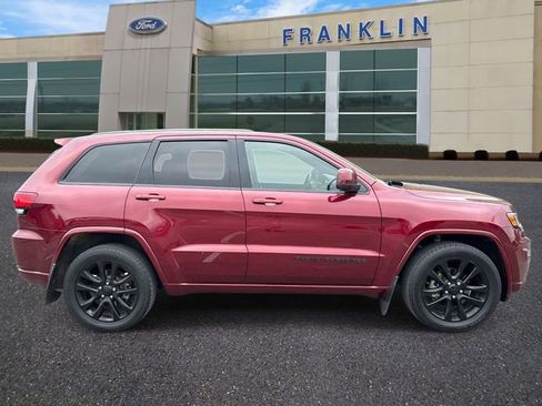 Used 2020 Jeep Grand Cherokee Altitude image 8