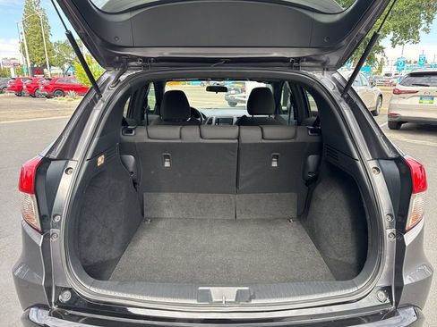 Used 2022 Honda HR-V Sport image 6
