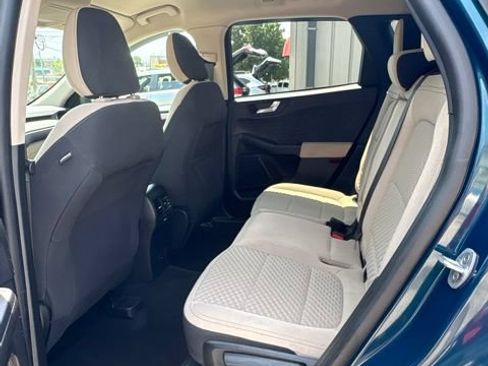 Used 2020 Ford Escape SE FWD image 15