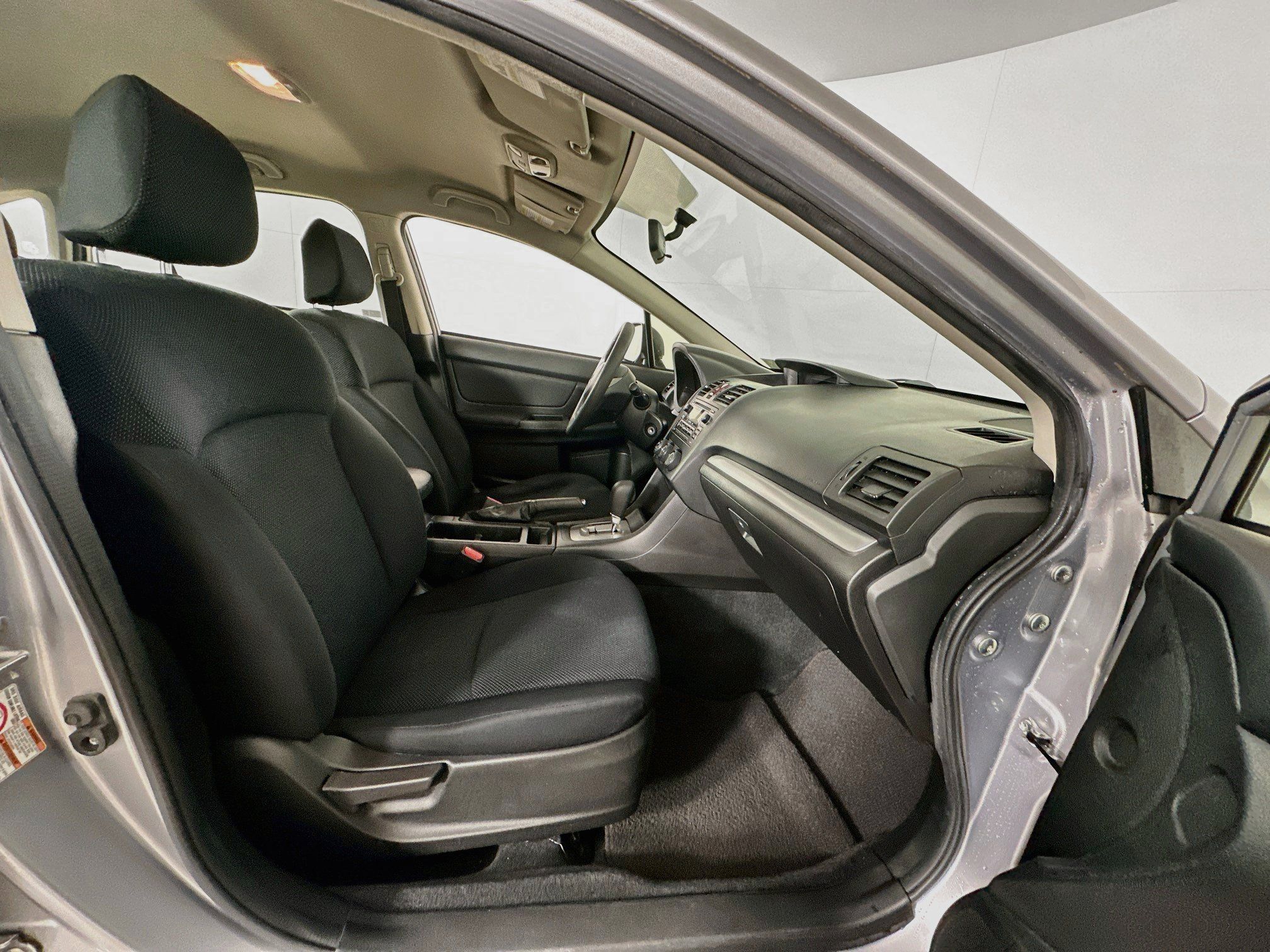 Used 2014 Subaru Impreza 2.0i AWD/4WD image 28