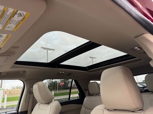 Certified 2020 Ford Explorer Platinum w/ Premium Technology Package AWD/4WD image 9