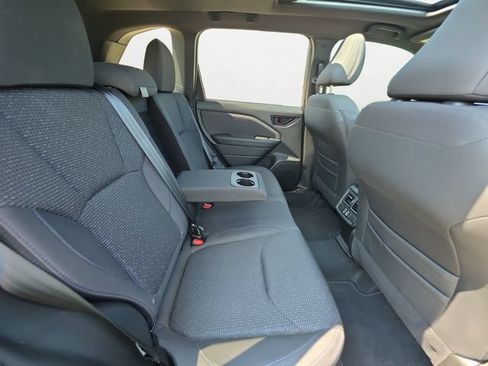 Used 2025 Subaru Forester Premium AWD/4WD image 23