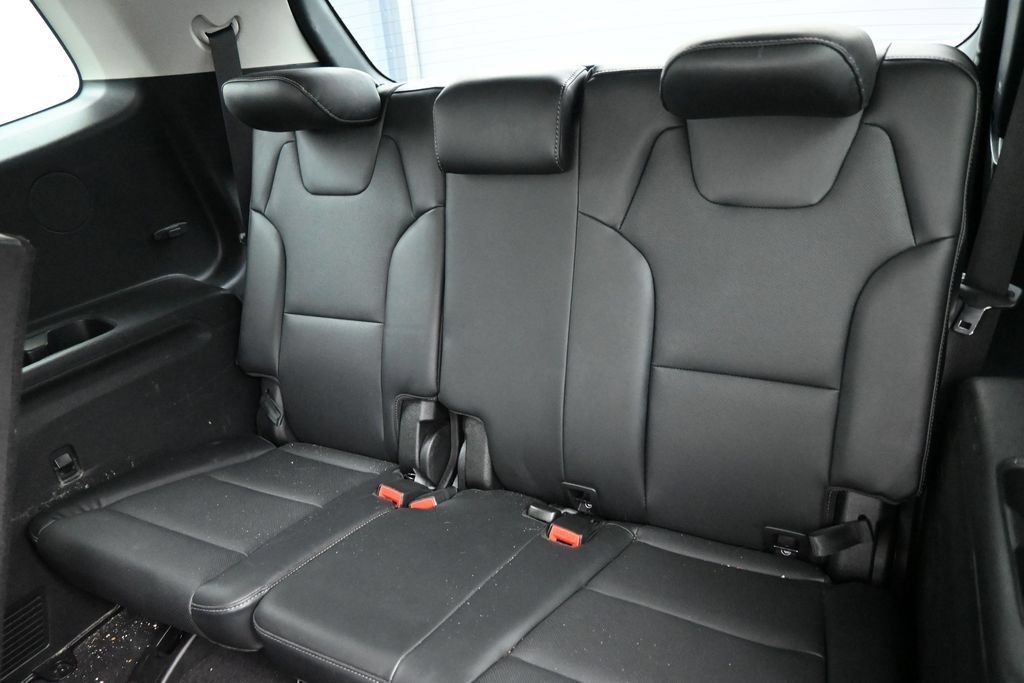 Used 2024 Kia Telluride LX FWD image 15