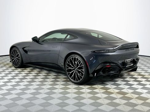 Used 2023 Aston Martin V8 Vantage image 2