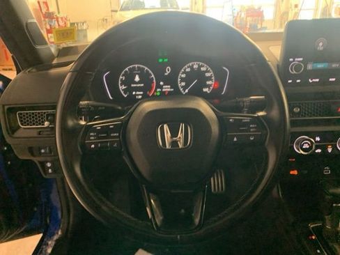 Used 2023 Honda Civic Sport image 16