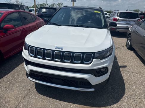 Used 2022 Jeep Compass Limited AWD/4WD image 21