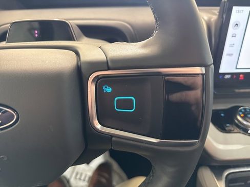 Used 2025 Ford Expedition Max Active image 32