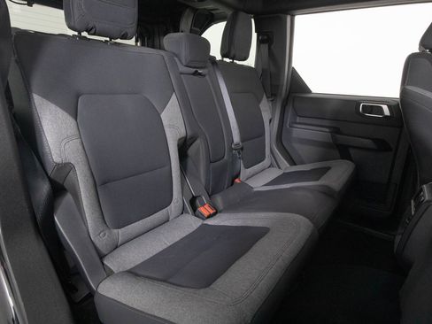 Used 2025 Ford Bronco Big Bend image 16