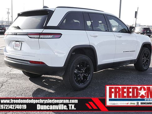 New 2026 Jeep Grand Cherokee Altitude RWD image 5