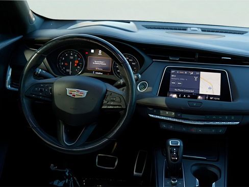 Used 2019 Cadillac XT4 Sport image 25