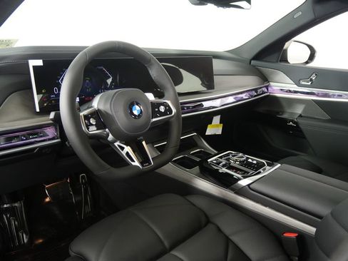 Used 2026 BMW 740i image 13