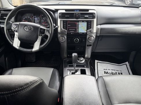 Used 2020 Toyota 4Runner SR5 Premium image 32