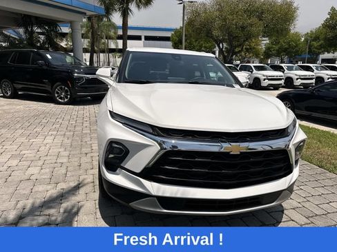 Used 2023 Chevrolet Blazer LT w/ Driver Confidence Package FWD image 18