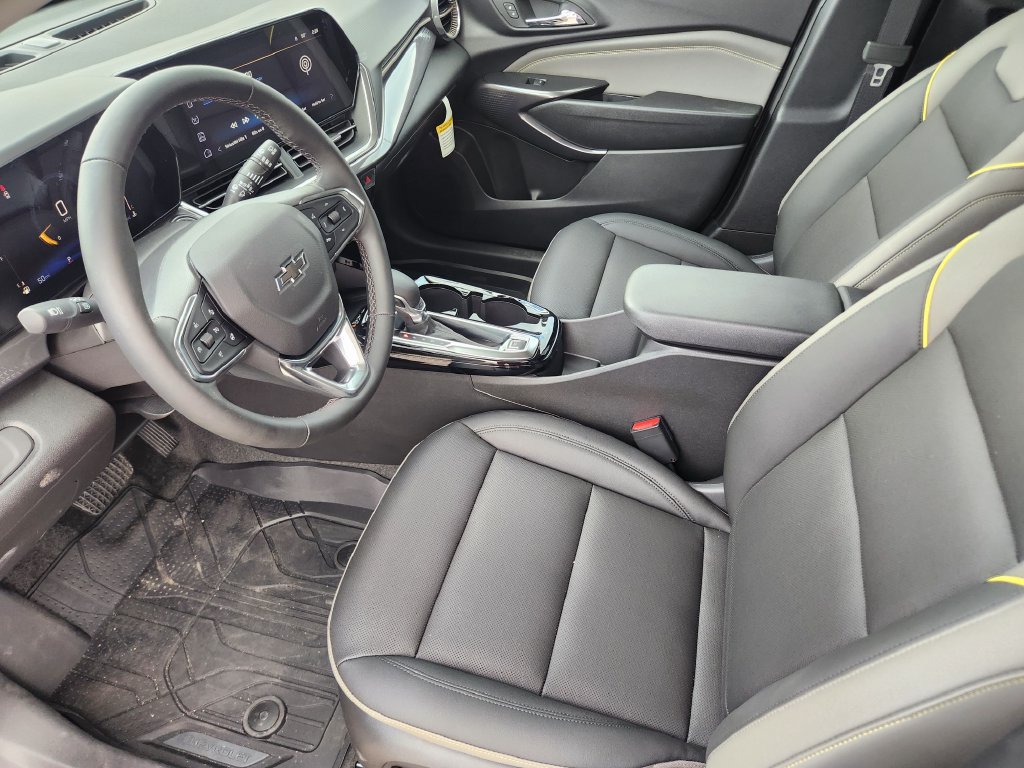 New 2026 Chevrolet Trax ACTIV w/ Sunroof Package FWD image 11