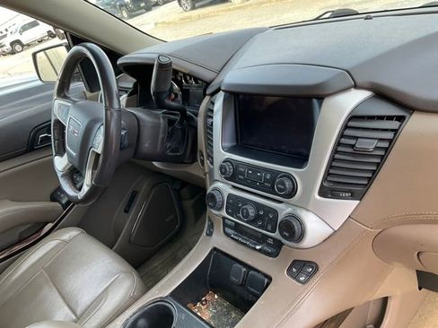 Used 2018 GMC Yukon XL SLT w/ Open Road Package image 13